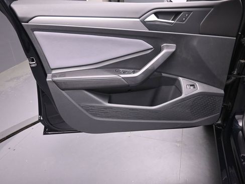New 2026 Volkswagen Jetta SE FWD image 20