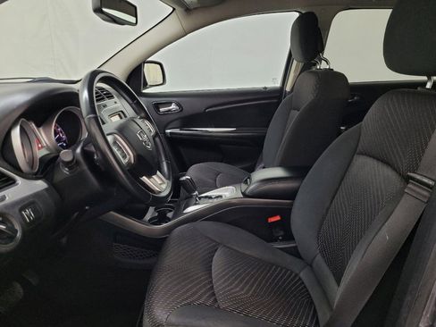 Used 2016 Dodge Journey SE w/ Flexible Seating Group FWD image 17