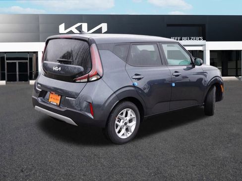 New 2025 Kia Soul LX image 3