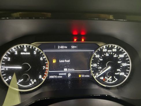 Used 2022 Nissan Pathfinder SV image 10