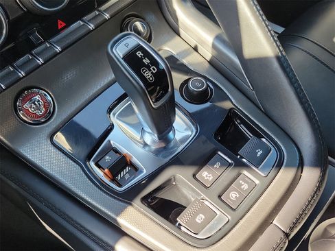 Used 2016 Jaguar F-TYPE S image 21