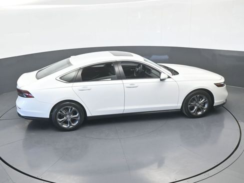 Used 2023 Honda Accord EX image 53