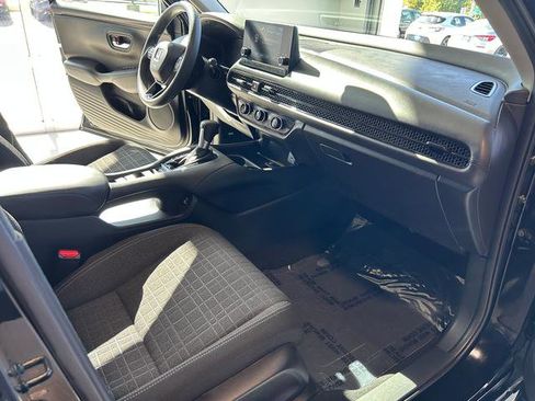 Used 2023 Honda HR-V LX image 26