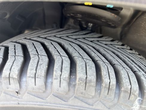 Used 2019 Subaru Forester Touring AWD/4WD image 50