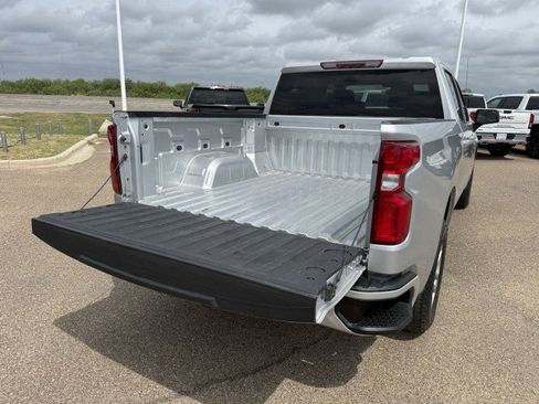 Used 2022 Chevrolet Silverado 1500 RST RWD image 9