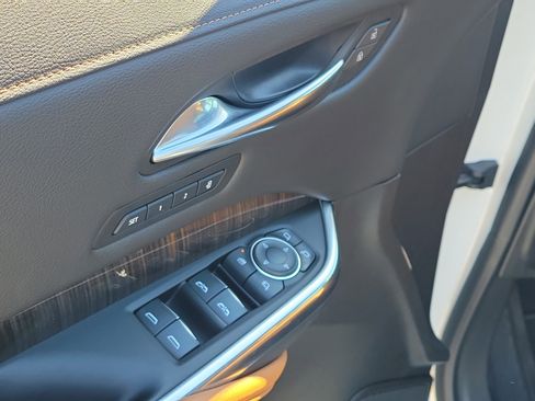 Used 2019 Cadillac XT4 Premium Luxury AWD/4WD image 22