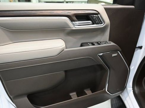 New 2026 GMC Sierra 1500 SLT w/ SLT Premium Plus Package image 28