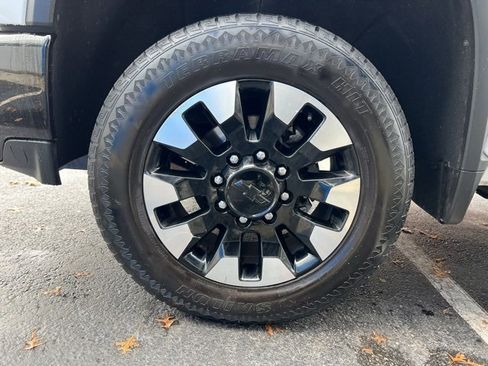 Used 2020 Chevrolet Silverado 2500 Custom w/ Custom Convenience Package image 26