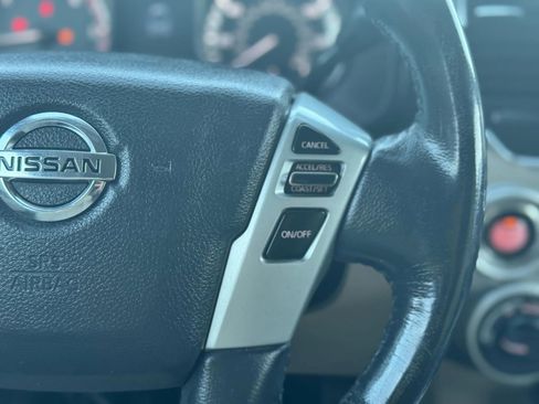 Used 2016 Nissan Titan SL image 22