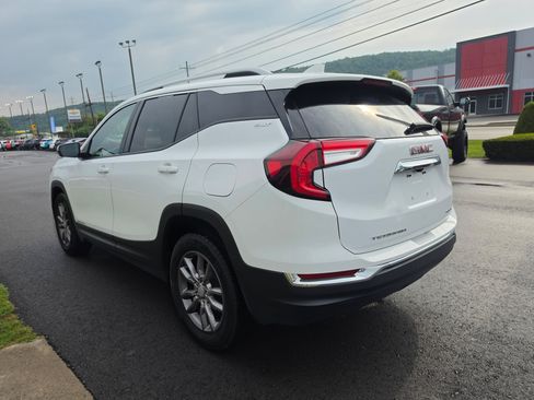 Used 2024 GMC Terrain SLT AWD/4WD image 6