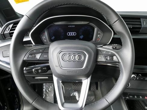 Used 2025 Audi Q3 2.0T Premium w/ Convenience Package AWD/4WD image 9