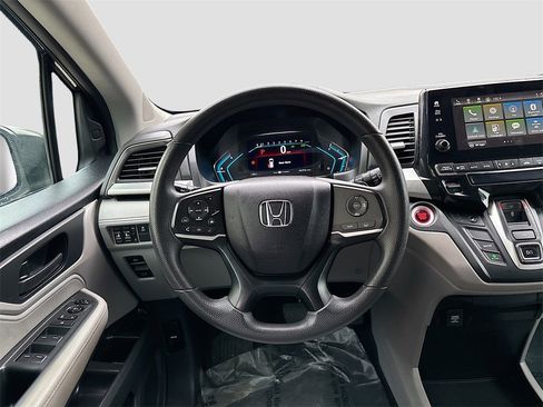 Used 2018 Honda Odyssey EX image 21