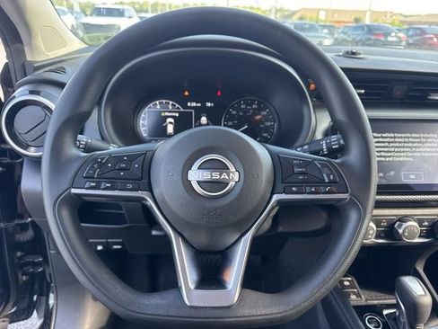 Used 2024 Nissan Kicks SV FWD image 17