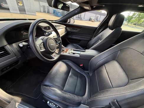 Used 2018 Jaguar XF S AWD/4WD image 18