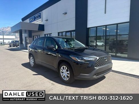 Used 2024 Toyota Corolla Cross L AWD/4WD image 1