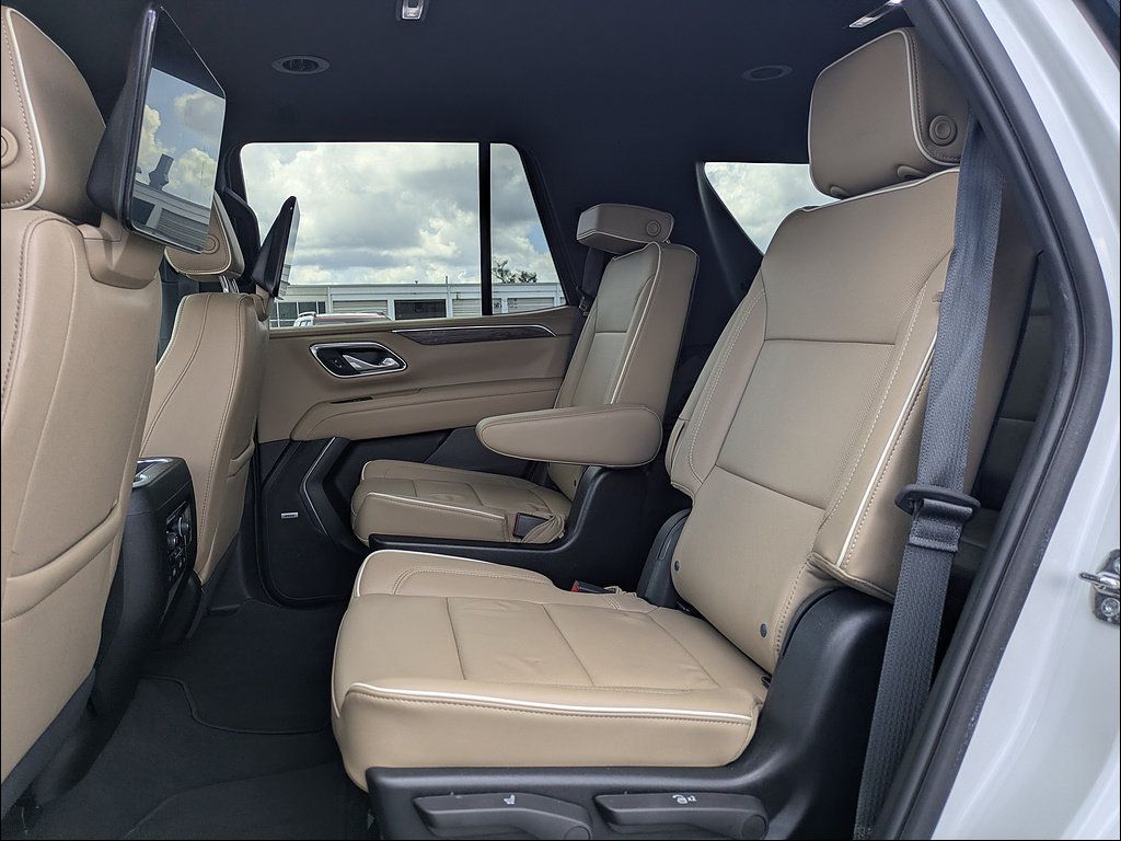 Certified 2024 Chevrolet Tahoe Premier w/ Advanced Technology Package AWD/4WD image 17