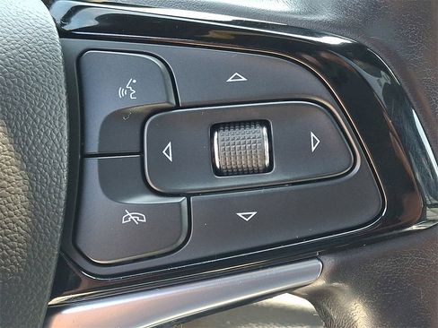 Certified 2022 Buick Enclave Essence w/ Experience Buick Package image 24