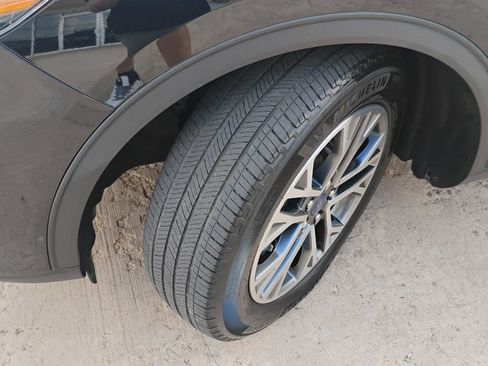 Used 2021 Ford Escape SEL image 23