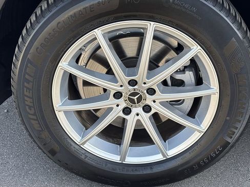 Used 2025 Mercedes-Benz GLE 350 4MATIC image 33