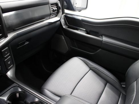 Used 2025 Ford F150 Lariat AWD/4WD image 37