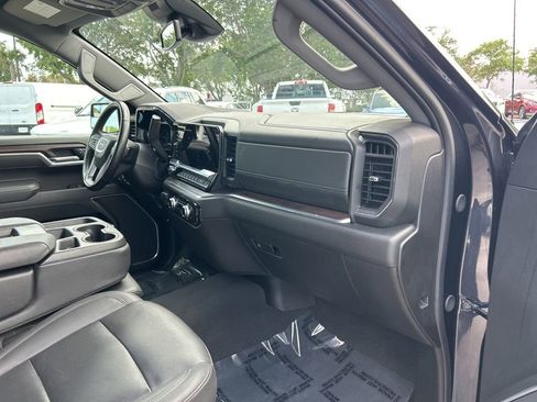 Used 2025 GMC Sierra 1500 SLT RWD image 41