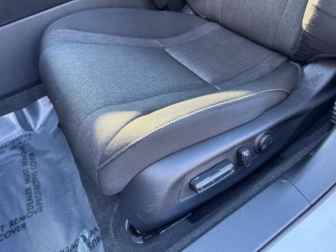 Used 2025 Honda Accord SE image 17