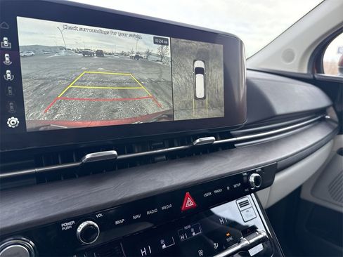Used 2024 Kia Carnival SX image 23