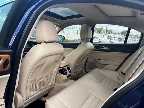 Used 2019 Alfa Romeo Giulia Ti w/ Quick Order Package 22X Lusso image 10