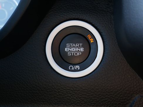 Used 2020 RAM 1500 Laramie image 29