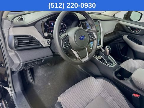 Used 2025 Subaru Outback Premium AWD/4WD image 10