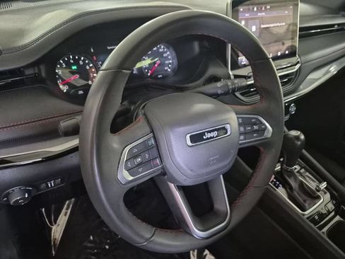 Used 2024 Jeep Compass Trailhawk AWD/4WD image 18