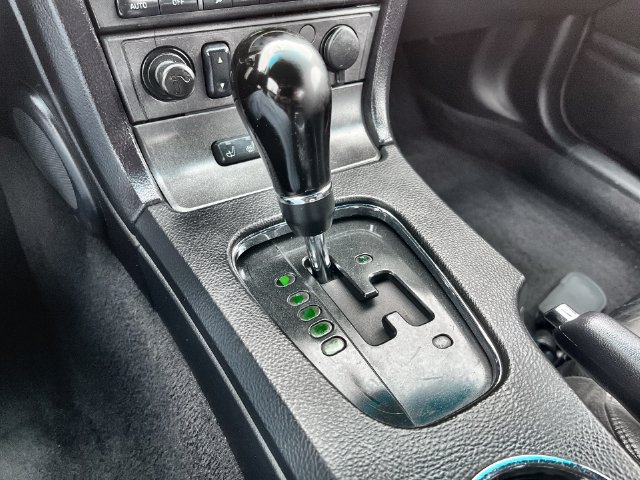 Used 2004 Ford Thunderbird RWD image 23