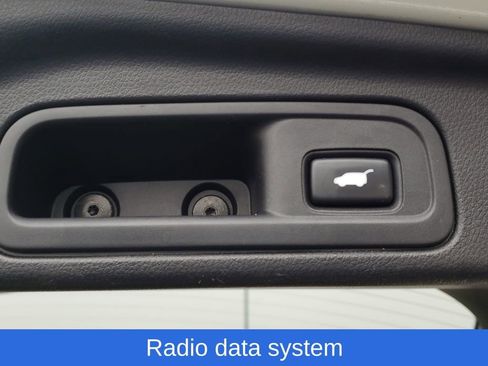 Used 2017 Honda Pilot Touring image 9