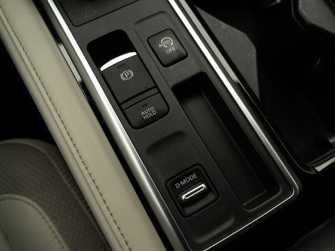 Used 2023 Nissan Pathfinder SL w/ SL Premium Package image 28