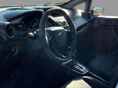 Used 2014 Ford Fiesta S image 12