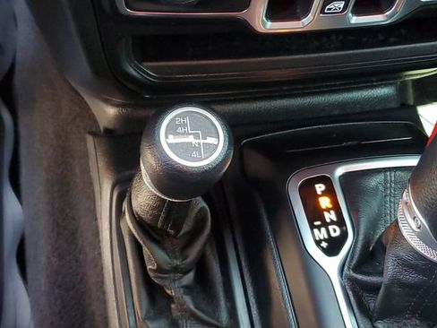 Used 2021 Jeep Wrangler Unlimited Sport AWD/4WD image 28