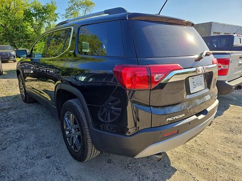 Used 2017 GMC Acadia SLT w/ LPO, Floor Liner Package AWD/4WD image 6