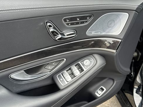 Used 2020 Mercedes-Benz S 450 Sedan image 18