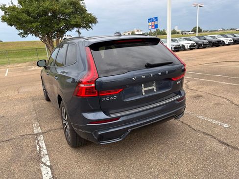 Used 2024 Volvo XC60 B5 Plus w/ Protection Package Premier AWD/4WD image 7