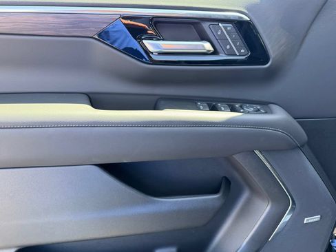 New 2026 Chevrolet Suburban LT w/ Comfort Package RWD image 16