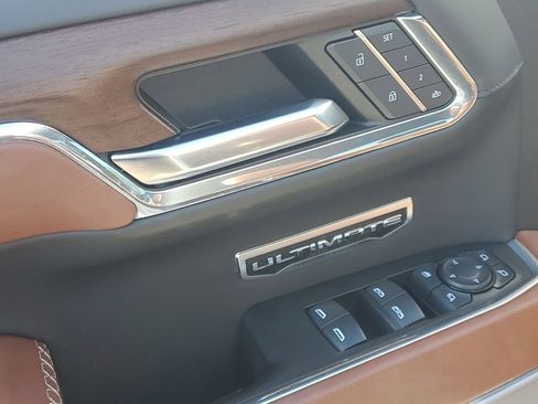 Used 2024 GMC Sierra 1500 Denali Ultimate AWD/4WD image 21