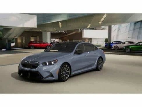 New 2026 BMW M5 w/ Carbon Package image 1