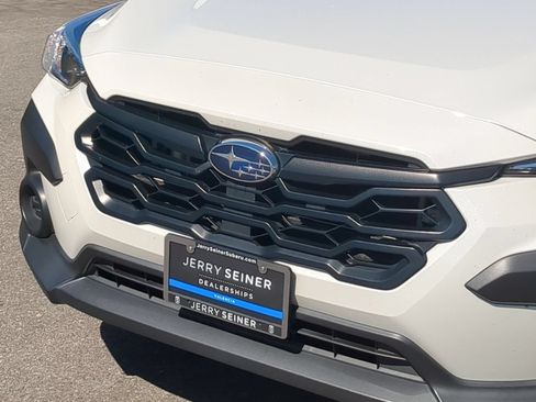 Certified 2024 Subaru Crosstrek 2.0i w/ Crosstrek Mirror Package AWD/4WD image 9