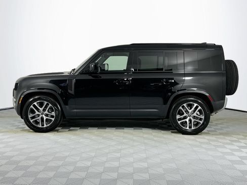 Used 2025 Land Rover Defender 110 S AWD/4WD image 8