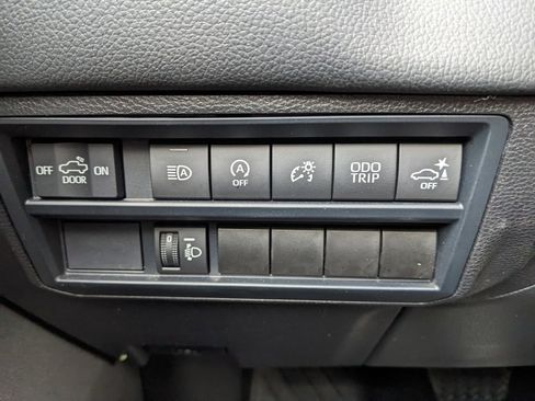 Used 2025 Toyota Tundra Limited image 49