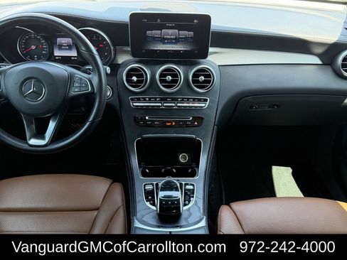Used 2019 Mercedes-Benz GLC 300 4MATIC image 14
