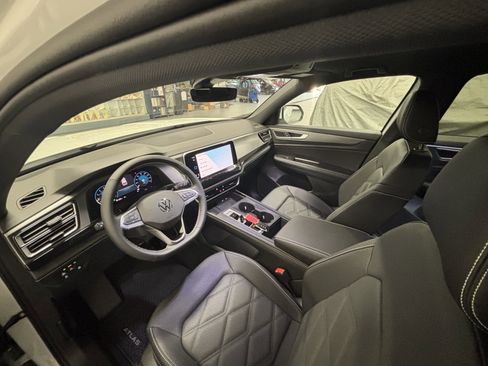 New 2026 Volkswagen Atlas Cross Sport SE AWD/4WD image 10