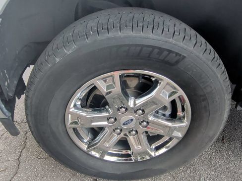 Used 2022 Ford F150 XLT w/ Equipment Group 302A High AWD/4WD image 10