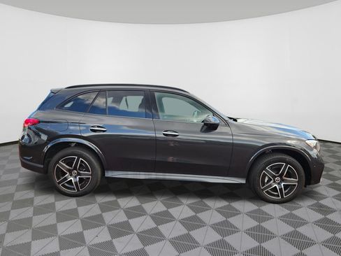 Used 2024 Mercedes-Benz GLC 300 4MATIC image 6