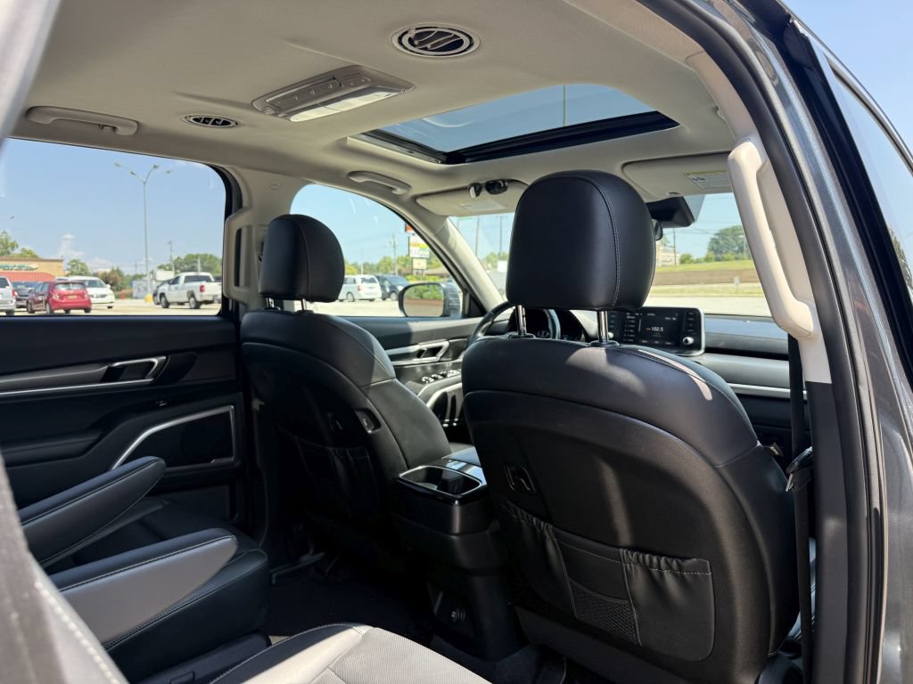Used 2021 Kia Telluride S AWD/4WD image 22